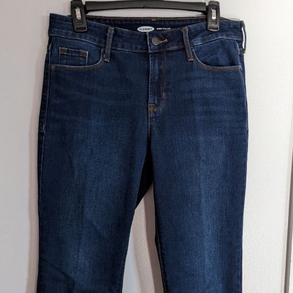 Old Navy Power Straight Size 8 Short Jeans - Picture 1 of 9